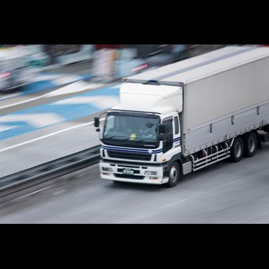 福岡空港近くで冷凍車 冷蔵車のレンタカーをお探しなら 田中屋へ 信頼できるレンタカー会社を福岡空港でお探しの方は有限会社田中屋へ